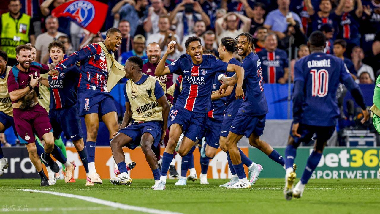 关于巴黎圣日耳曼训练开放日，关键时刻单刀错失引欢呼，德甲在即，轮换策略成焦点的信息-kaiyun
